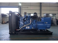 400千瓦玉柴柴油發(fā)電機(jī)組長(zhǎng)春卸貨